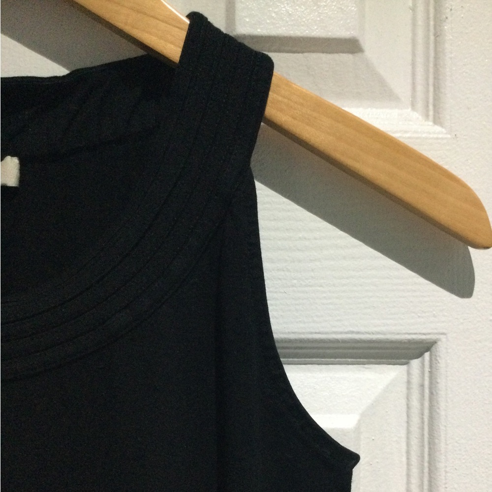 Precis Black Fitted Sleeveless Tank Top - Picture 5 of 6